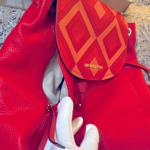 Michael kors Back Pack NEW Beautiful 💃🏻🔥 - Picture 6 of 7